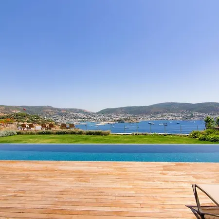 Sleeps 6 Pool Air Con Wifi Willa *
